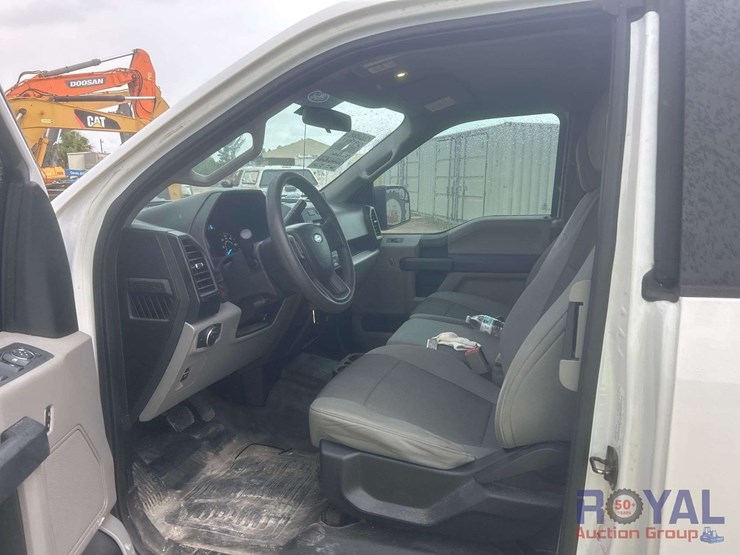 2016-ford-f150-image-18