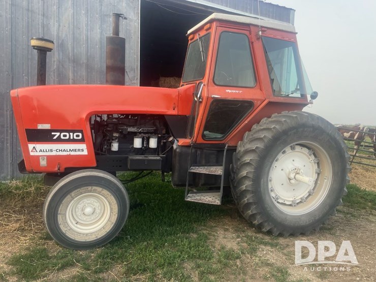 allis-chalmers-7010-tractor-(pd5164)-image-1