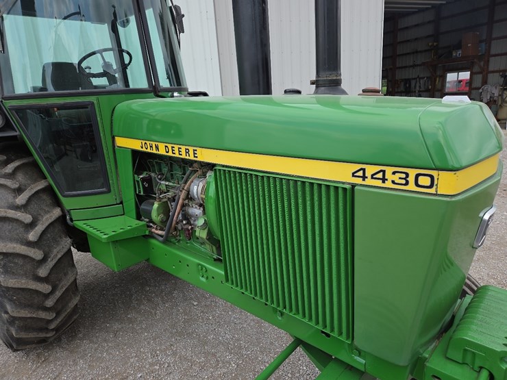 john-deere-4430-image-34