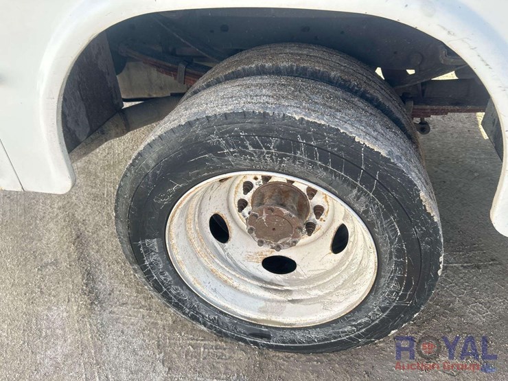 2014-ford-f450-image-28