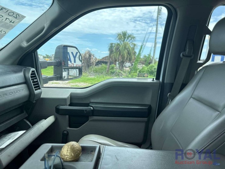 2017-ford-f450-image-11