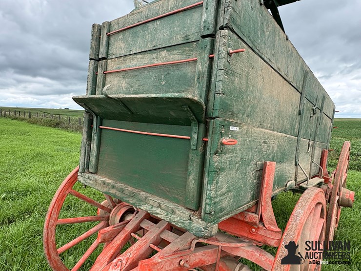 triple-box-wooden-wheel-wagon-image-11