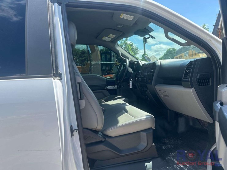 2019-ford-f150-image-24