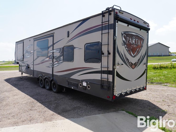 2015-forest-river-spartan-43'-3-slide-tri/a-camper-image-7