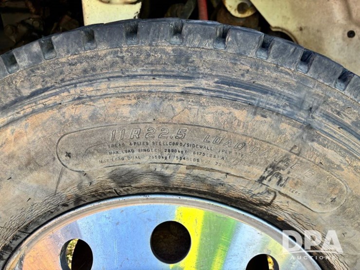 2011-freightliner-truck-(gp11247,-unit-115385)-image-21