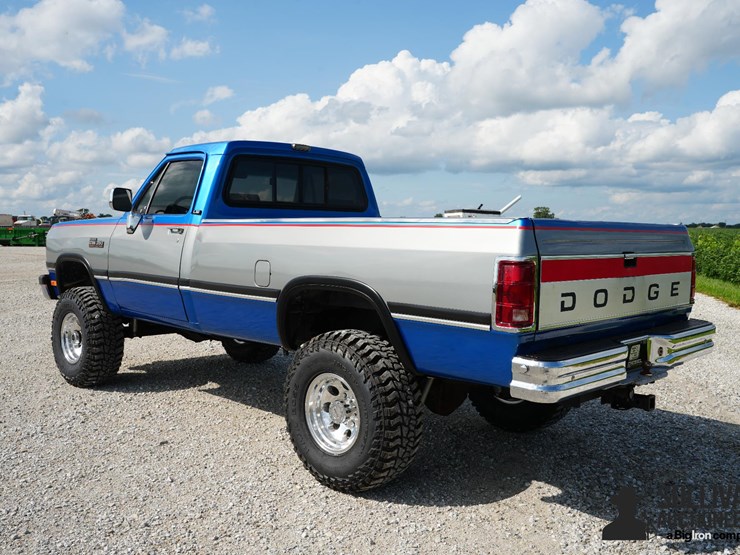 1993-dodge-w350-image-6