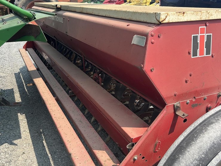 case-ih-5100-image-6