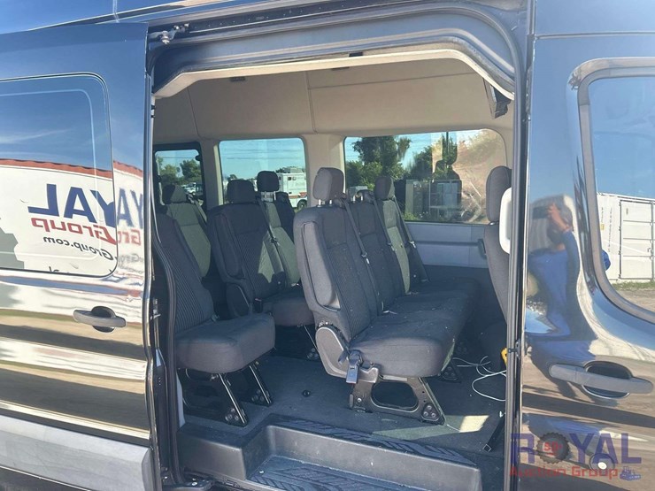 2015-ford-transit-image-20