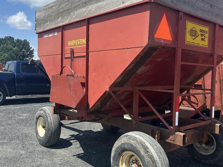 derco-220-image-5