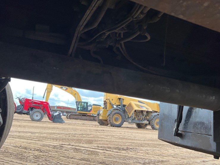 2015-mack-leu633-image-18