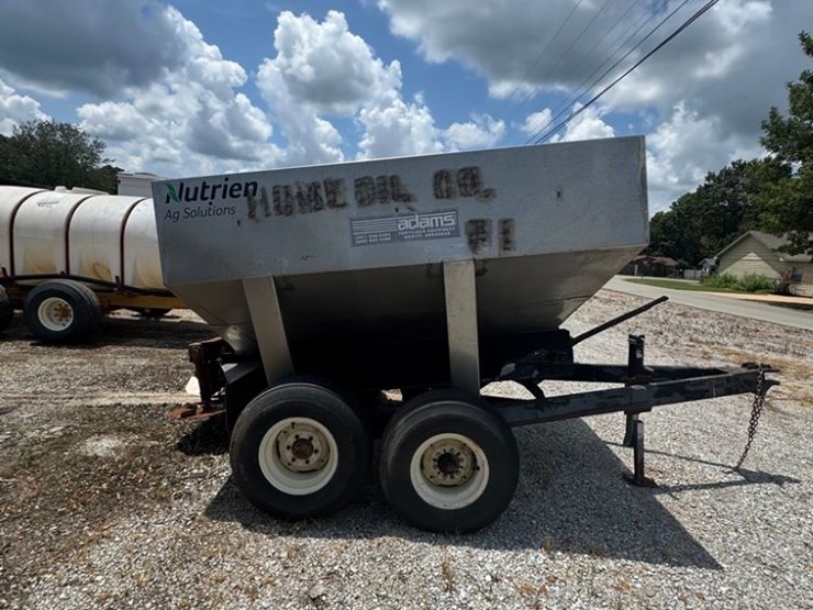 adams-dry-spreader-(pz13792,-unit-28523)-image-1
