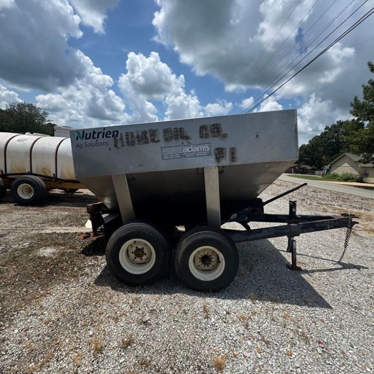 Adams Dry Spreader (PZ13792, Unit 28523)