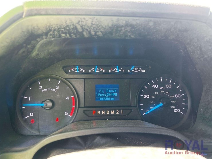 2017-ford-f550-image-15