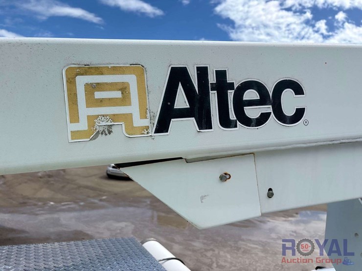 2012-altec-at200a-image-26
