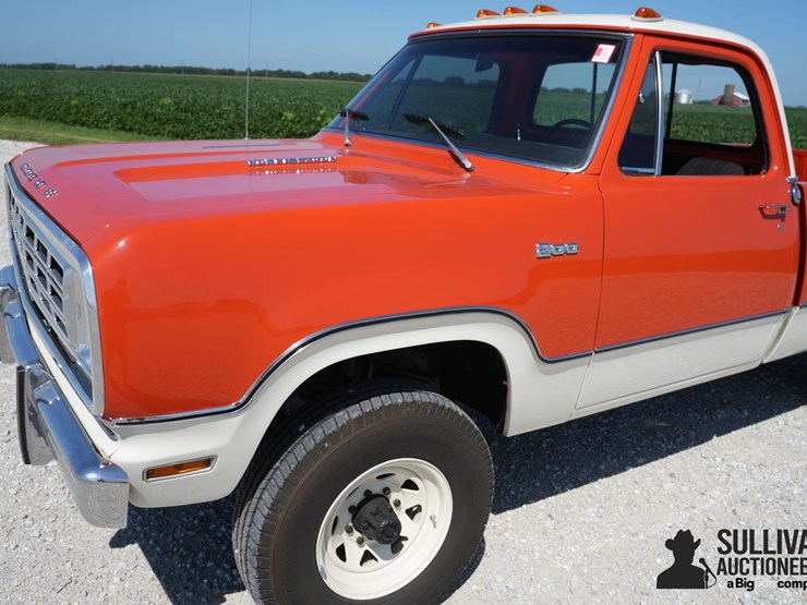 1973-dodge-d200-4x4-pickup-image-14