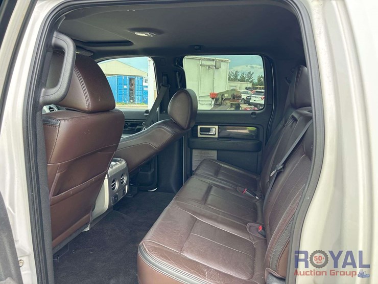 2011-ford-f150-platinum-image-17