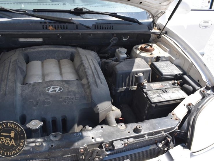 2005-hyundai-santa-fe-image-48