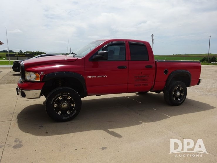 2004-dodge-ram-2500-image-10