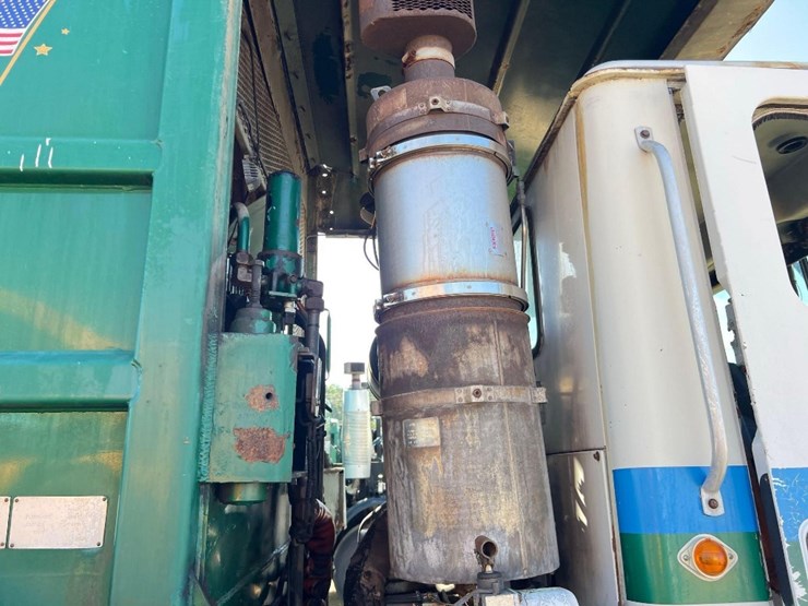 2009-mack-mru613-image-22