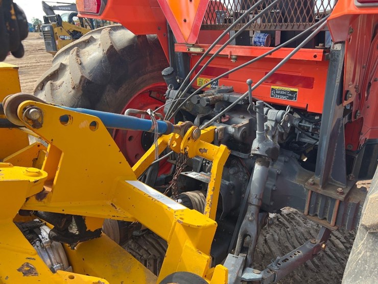 kubota-m9000-image-19