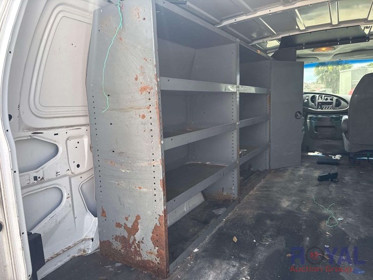 2008-ford-cargo-image-22