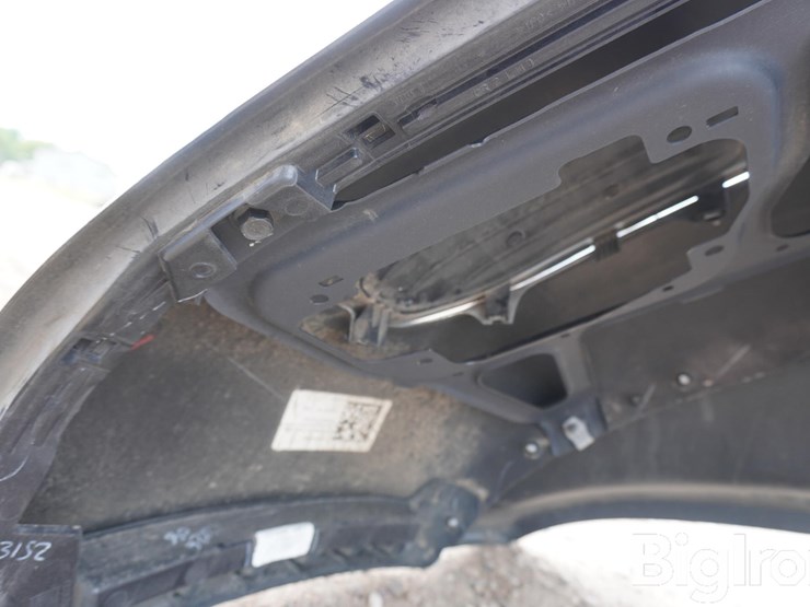 2023-ram-2500-front-bumper-image-16