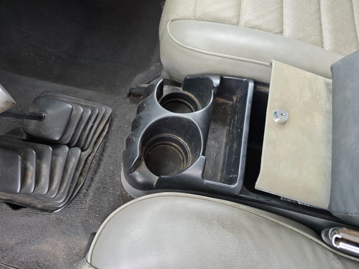 1994-jeep-wrangler-image-58