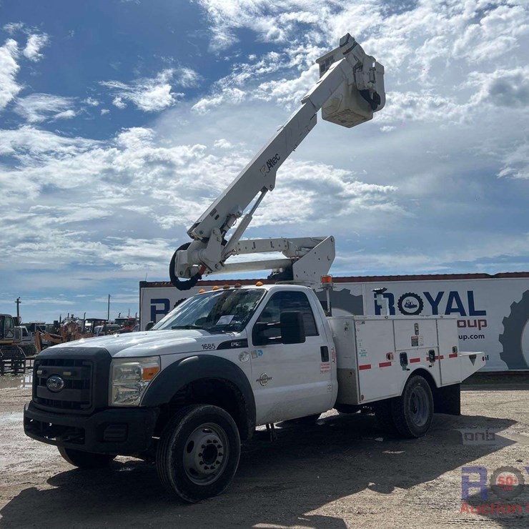 2014 FORD F550