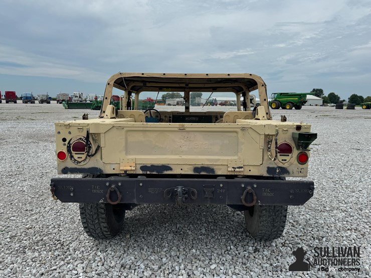 2009-am-general-m-1097r1-4x4-humvee-image-6