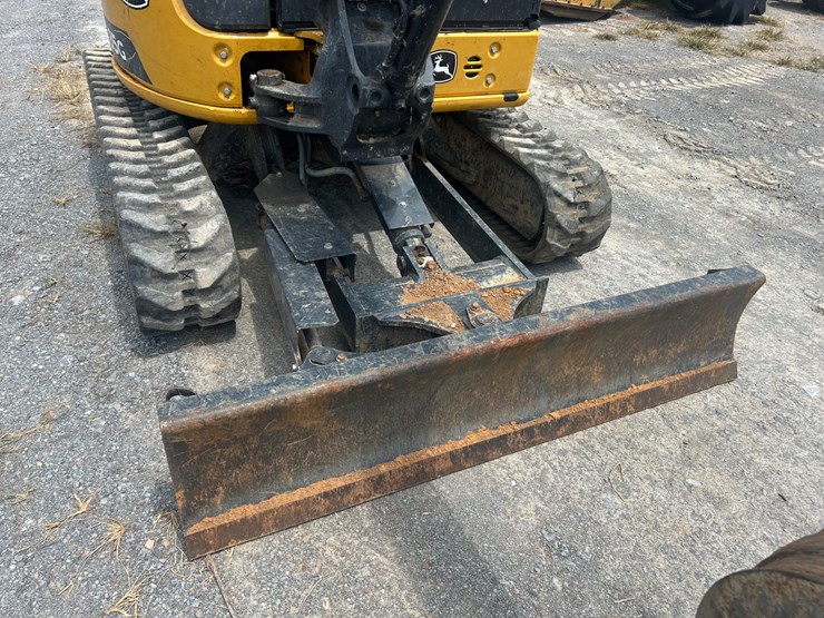 2021-deere-35g-image-10