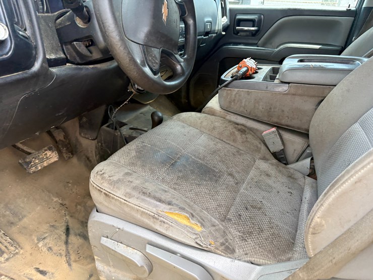 2015-chevrolet-silverado-3500-image-32