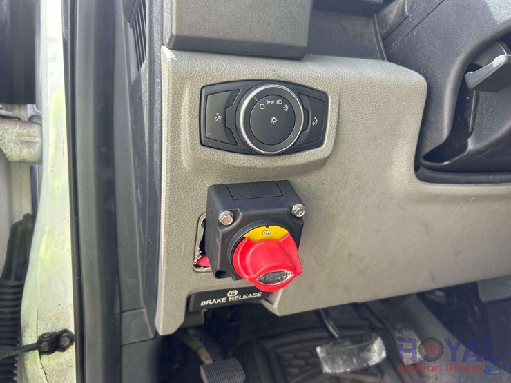 2017-ford-f450-image-15