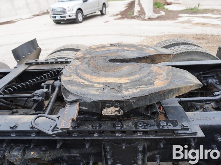 2010-kenworth-t800-image-11