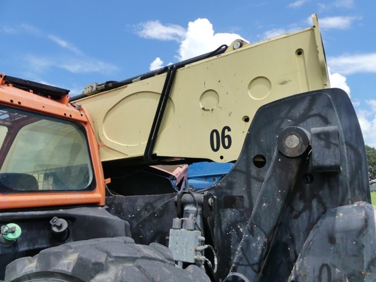 jlg-1055-image-9