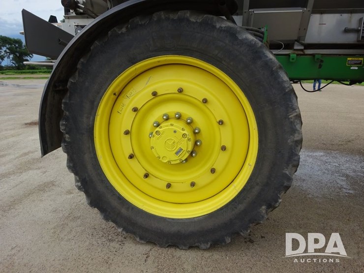 2016-john-deere-r4045-image-49