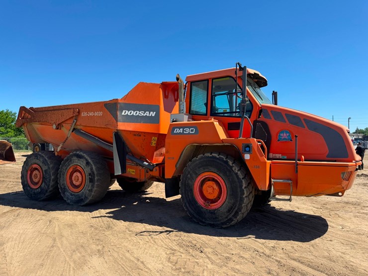 2014-doosan-da30-image-7