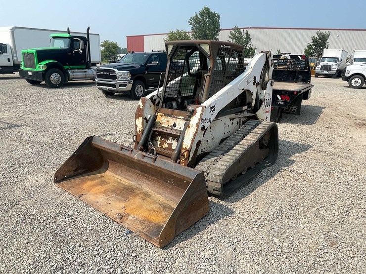 bobcat-t300-image-1