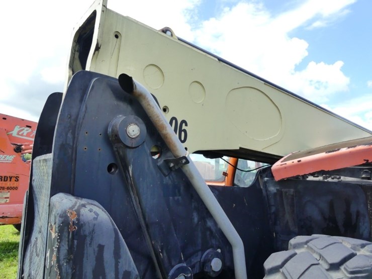 jlg-1055-image-8