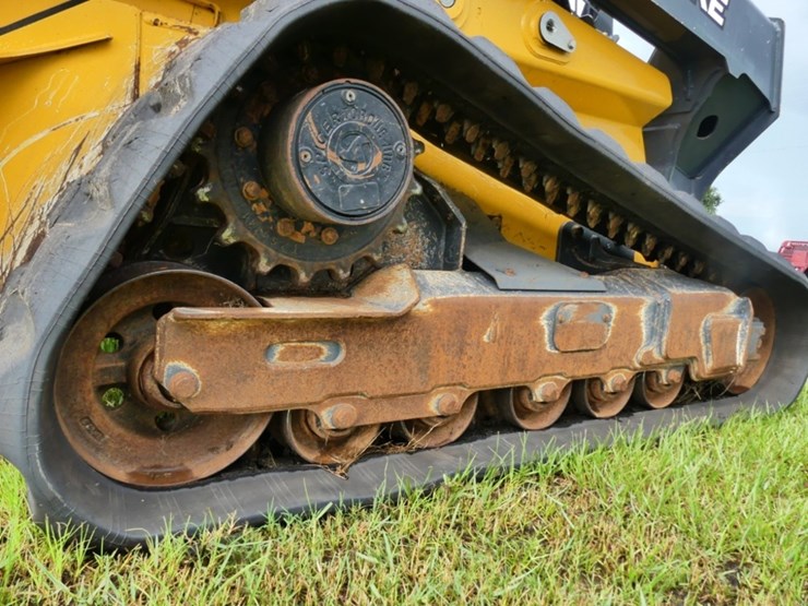 deere-331g-image-5