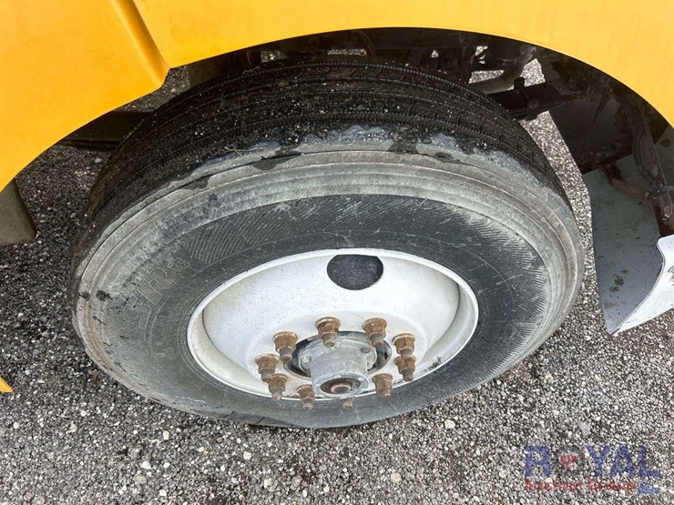 2008-kenworth-t300-image-32