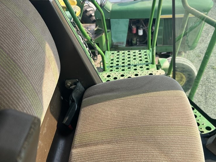 2002-john-deere-9750-sts-image-8