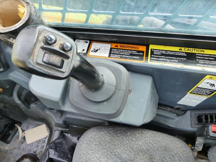 deere-331g-image-13