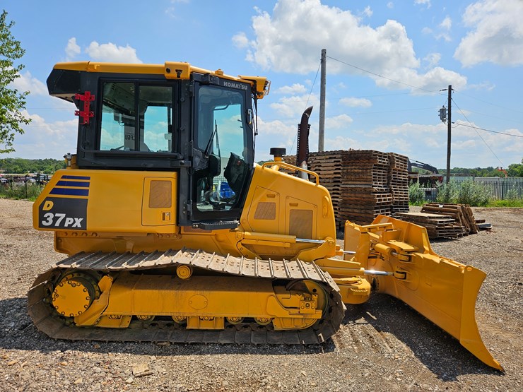 2018-komatsu-d37px-23-image-18