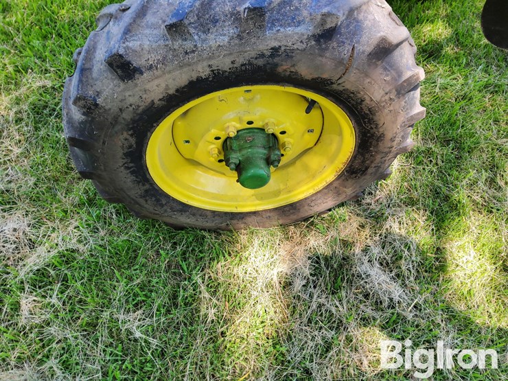 john-deere-555-image-9