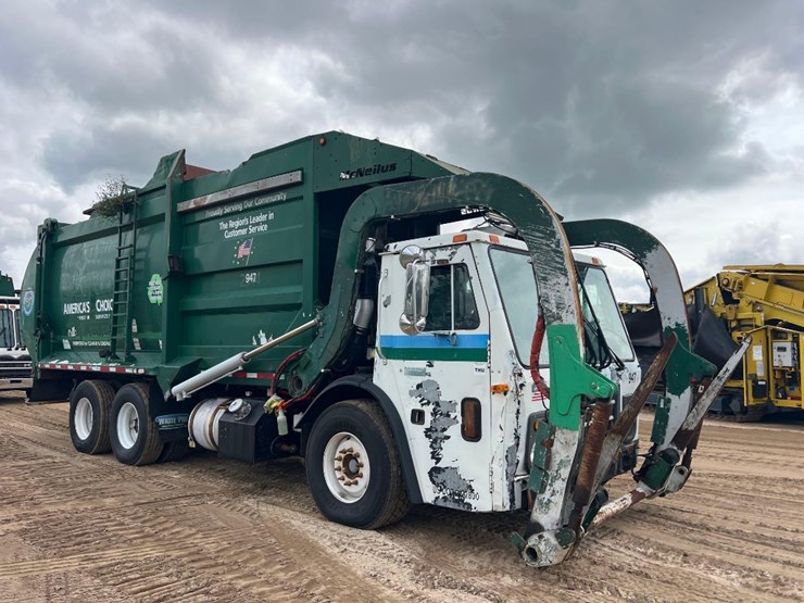 2011-mack-leu613-image-6