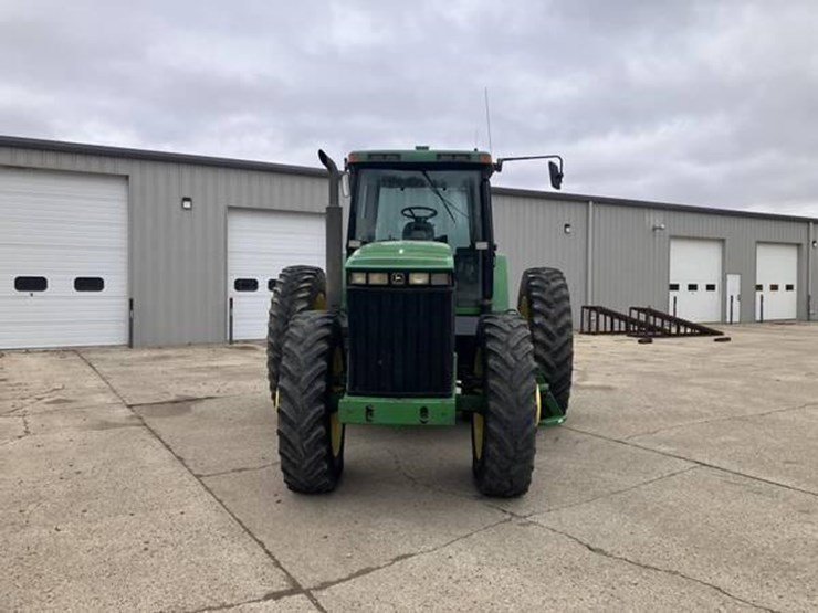 1997-john-deere-8100-image-3