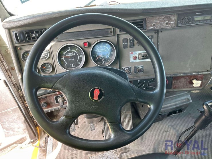 2008-kenworth-t300-image-18