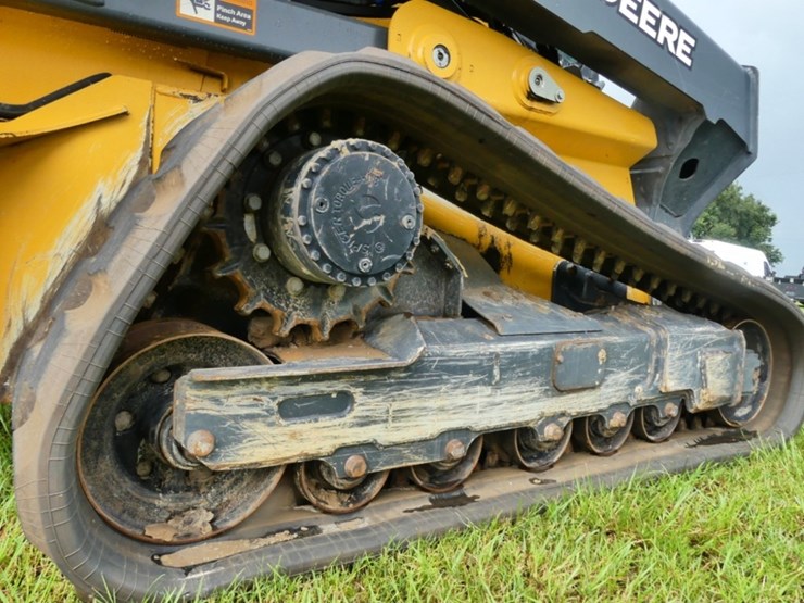 deere-331g-image-5