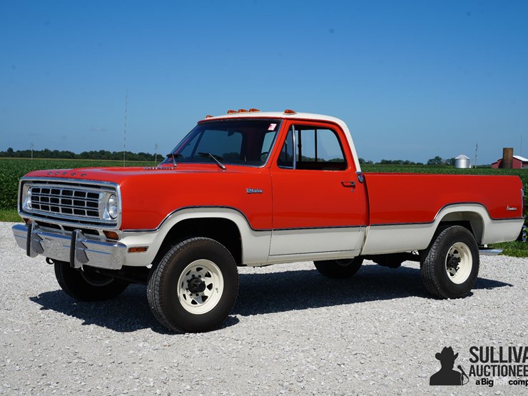 1973-dodge-d200-4x4-pickup-image-1