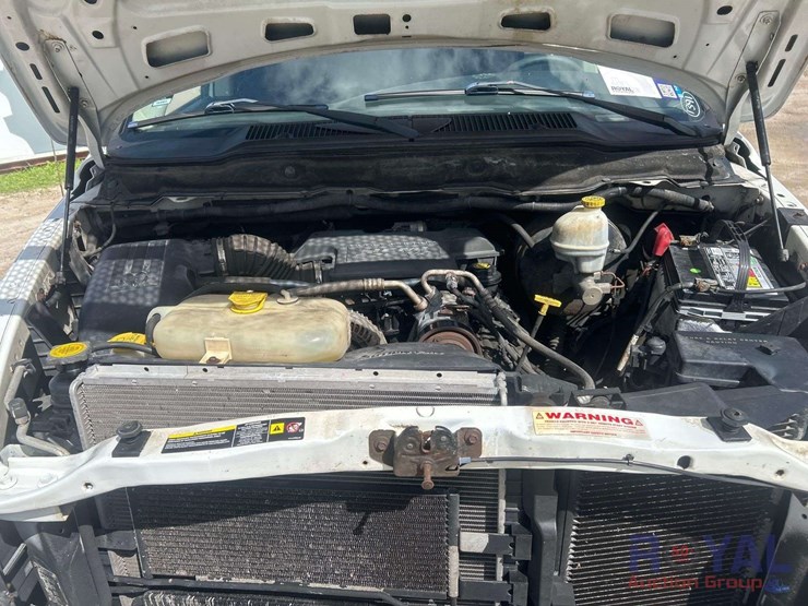 2004-dodge-ram-1500-image-16